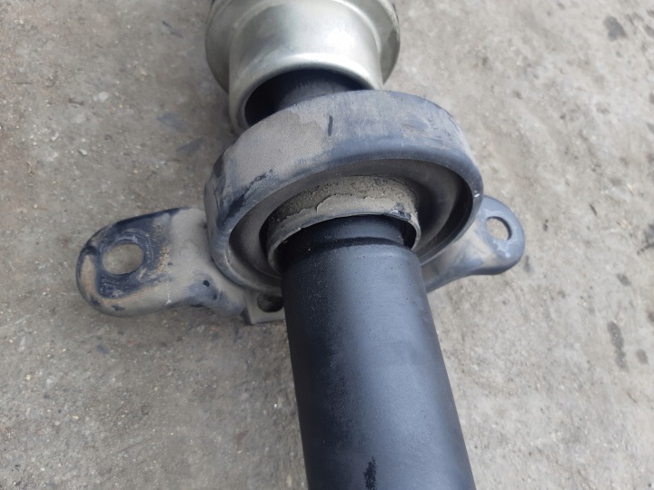 AUDI Q7 4L 4.2 FSI ARBRE DE TRANSMISSION 7L8521102D