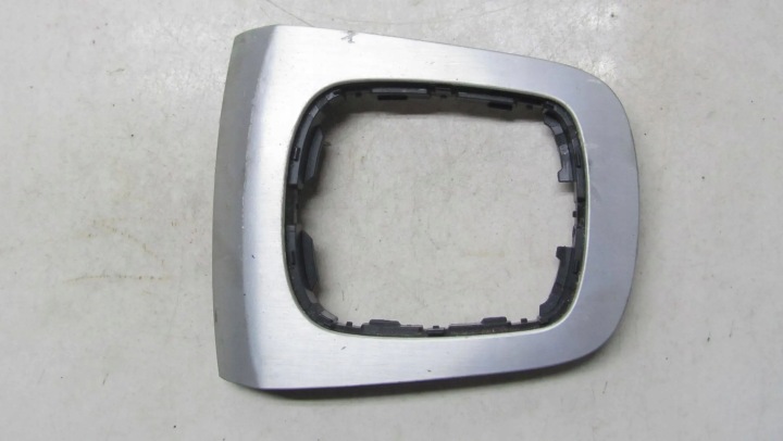 AUDI Q3 8U CHÂSSIS LEVIER DE VITESSES CHANGEMENTS VITESSE 8U0864261