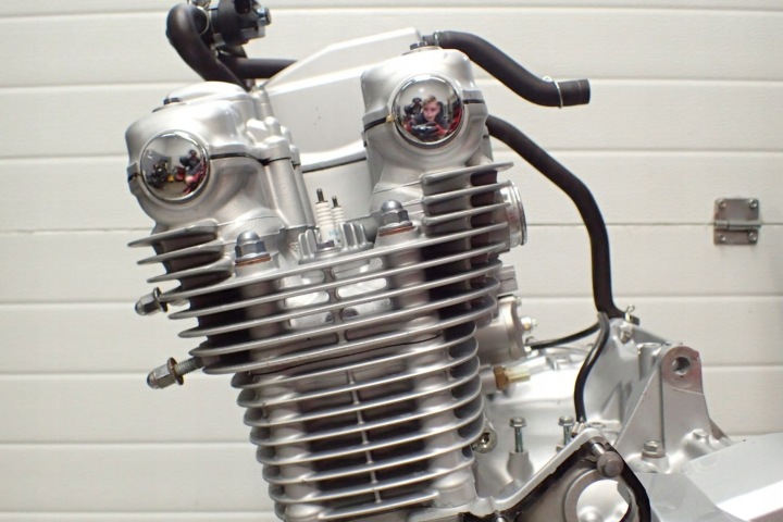 HONDA RADIO 1100 12-17 MOTEUR 11329 KM VIDÉO
