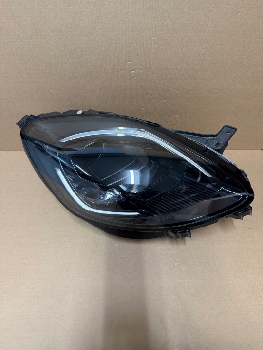 FORD PUMA MK2 LIFT COMPLET LED PHARE DROITE