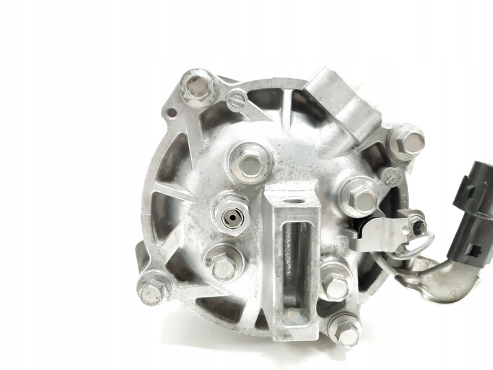 COMPRESSEUR DE CLIMATISATION MITSUBISHI OUTLANDER III 2.2 D-ID 4N14 7813A875