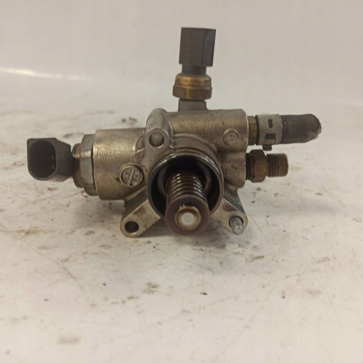 AUDI A3 8P POMPE CARBURANTS 06F127025H