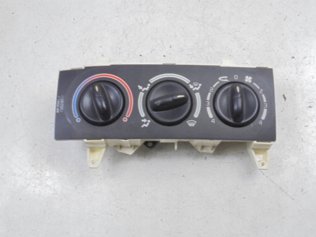 RENAULT MEGANE I PANNEAU COMMANDE RÉCHAUFFEURS 99-02 UNIVERSEL PH2 662370R