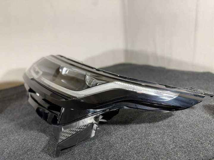 RANGE ROVER VELAR L560 COMPLET DROIT GAUCHE PHARE AVANT AVANT GAUCHE DROITE L13