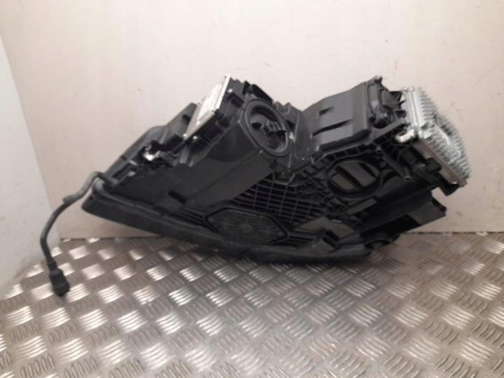 PHARE AVANT AUDI A8 2015 AVEC DROITE 4H0941774