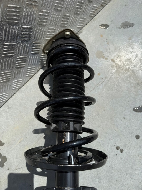 BERLINGO PARTENAIRE IV COMBO E MCPHERSON ROTULE DE DIRECTION MOYEU DROITE 1.5 BHDI