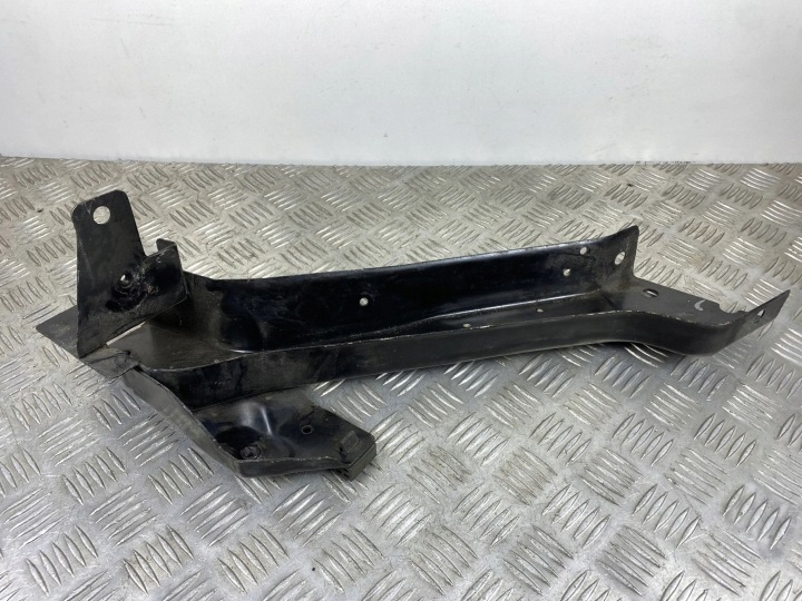 2015 JEEP GRAND CHEROKEE SUPPORT LATÉRAL PANNEAU AVANT