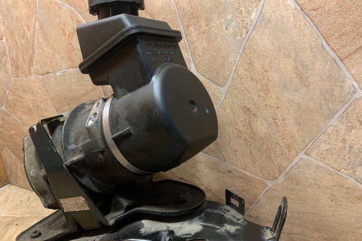SUPPORT CAOUTCHOUC MERCEDES-BENZ R (W251, V251) A1644601580 3.0L DIESEL
