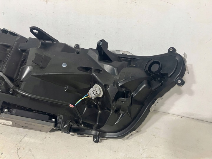 RAV4 V PHARE AVANT GAUCHE AVANT GAUCHE SANS LENTILLES LED MODULE COMPLÈTE