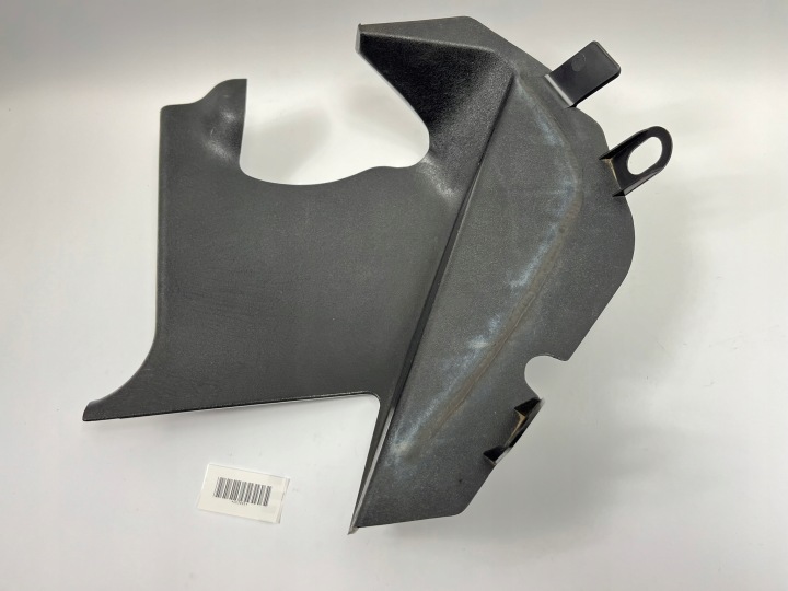 PROTECTION GAUCHE PRÈS NOGACH KIEROWC MARCHEPIED MERCEDES W124 NOIRE 1246880106