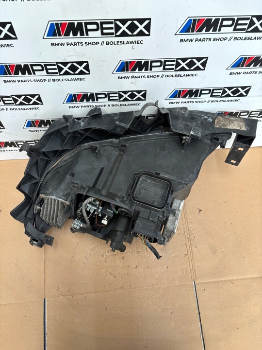 BMW E90 E91 LIFT PHARE AVANT DROITE XÉNON 7240248