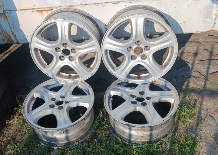 SUBARU LEGACY III GLACE LATÉRALE CHAUFFÉE 83N