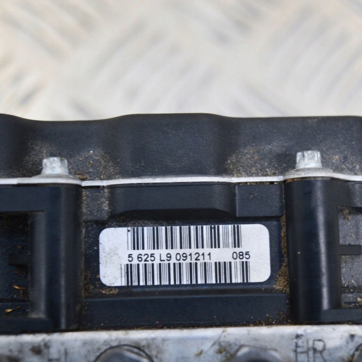 AUDI A4 S4 B8 8K 2013 POMPE ABS