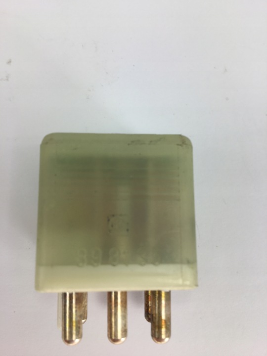 RELAIS MERCEDES W124 0015427819 W126 R129 W140 898135 12V 40A