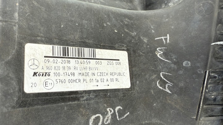 MERCEDES ACTROS GAUCHE PHARE AVANT AVANT PROJECTEUR ORDINAIRE H7 A9608201839