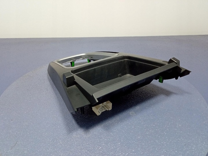 KIA CEED III CHÂSSIS PROTECTION TUNNELS POIGNÉE CHANGEMENTS VITESSE 84615-J7000