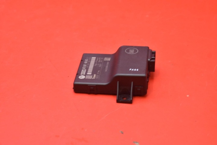 CONTRÔLEUR MODULE GATEWAY 8T0907468AD AUDI A4 B8 2.0 TDI 143 KM 07-11