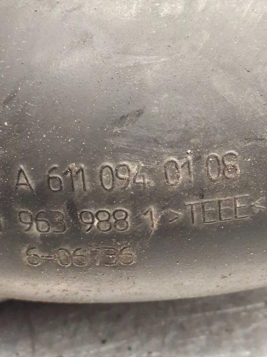 TUYAU ÉCHANGEUR D'AIR DE SURALIMENTATION MERCEDES-BENZ C W203 A6110940108