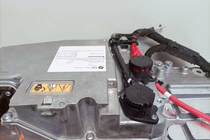 INWENTER BMW IX (I20) 5A73E23 ÉLECTRIQUE 240KW 2024