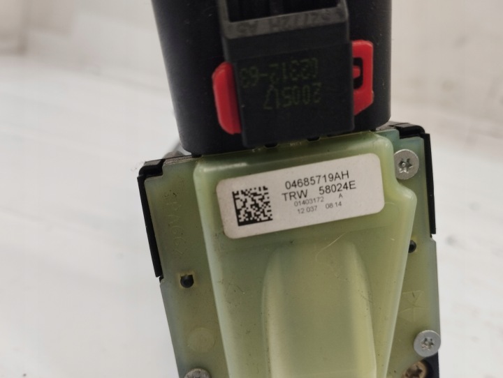 JEEP COMPASS CONTACTEUR D'ALLUMAGE CLÉ MODULE IMMOBILISATEUR 05057297AL 05026222AO