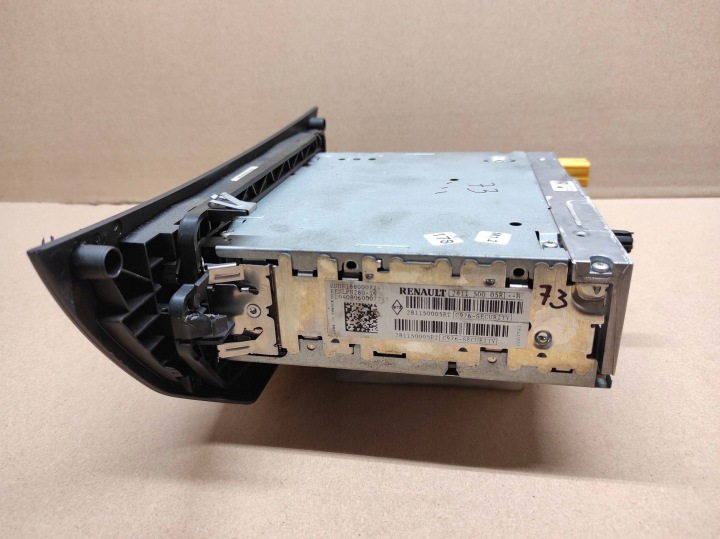 RADIO CD D'USINE CABASSE RENAULT LAGUNA III 281150005R