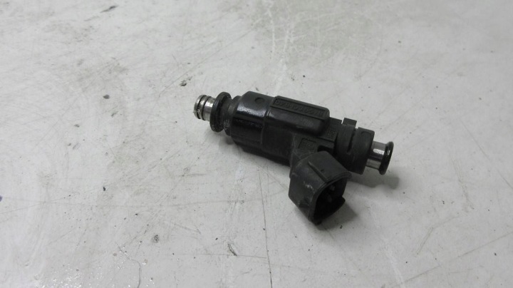 AUDI A8 S8 D3 4E 077133681AA MOULURE INJECTION