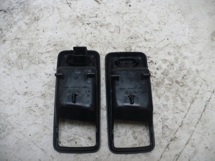 CHÂSSIS POIGNÉES I COMMUTATEUR FORD KUGA MK1 3M51226A36