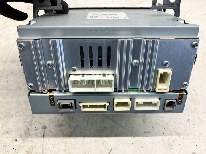 AVENSIS T27 RADIO STACJA MULTIMEDIALNA TNS 510 PZ445-00333-01