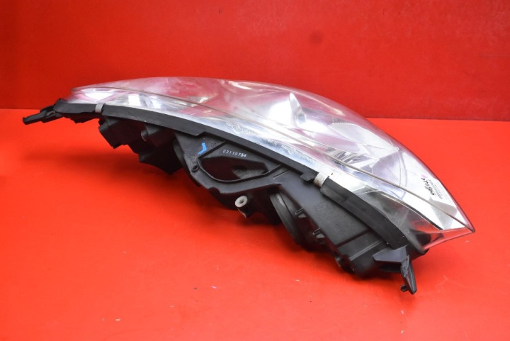 PROJECTEUR GAUCHE PHARE AVANT LENTILLE EUROPE PEUGEOT 407 04-10