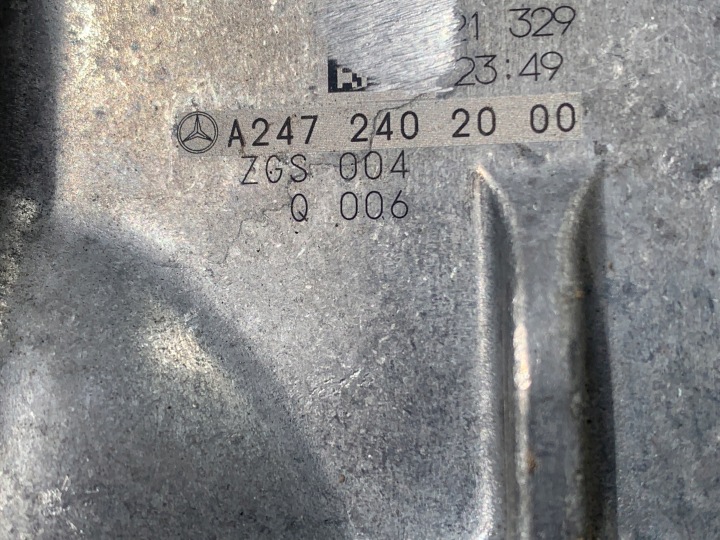 MERCEDES GLA A247 247 LIFT POIGNÉE MOTEUR AVEC COUSSIN A2472402000 A2472400400