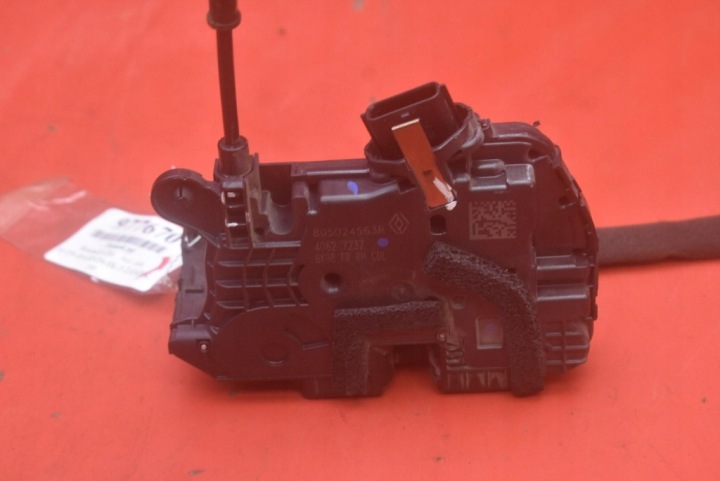 SERRURE DE PORTE DROIT AVANT AVANT EUROPE 805024563R RENAULT CLIO 4 IV 5D HAYON 12-20