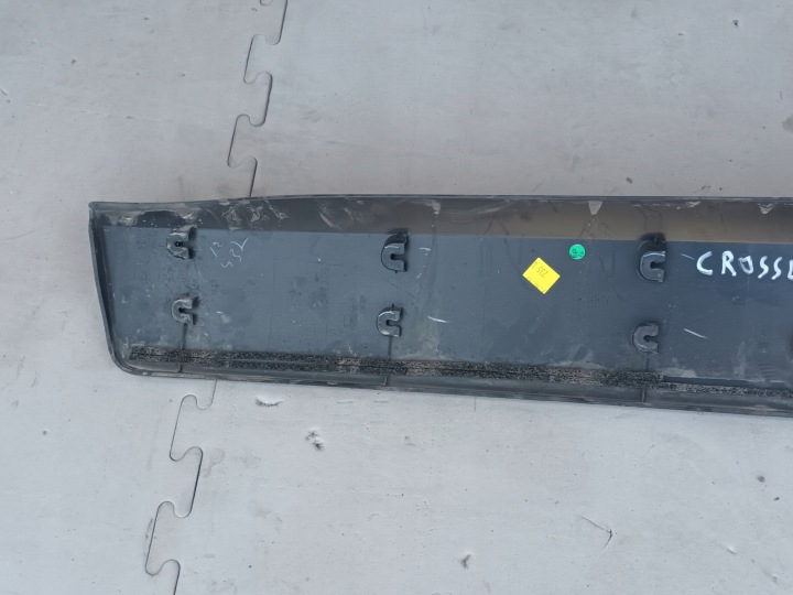 MOULURE SUR PORTES DROIT AVANT OPEL CROSLAND X AVANT DROITE
