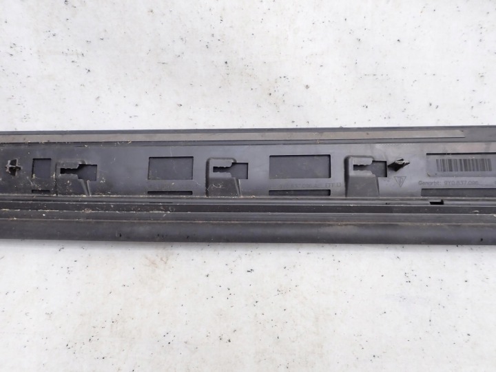 PORSCHE CAYENNE III 3 17- REVÊTEMENT MOULURE PORTES DROIT AVANT