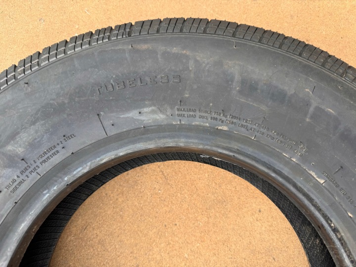 1 PNEU SECURITY TR603 RENFORCÉE VERS REMORQUES 195R14 106/104R 108N