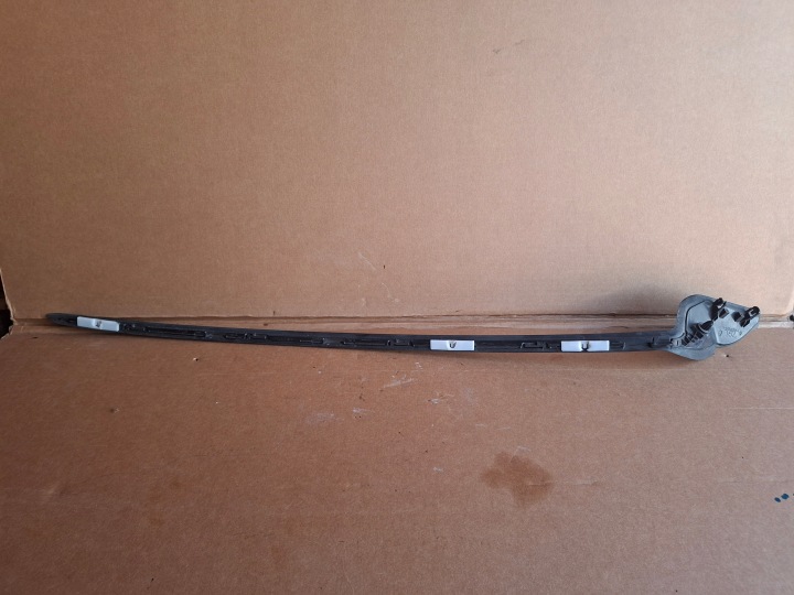 MOULURE VITRES GAUCHE AVANT TOYOTA C-HR CHR 17R 79L