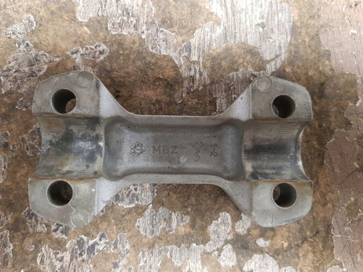 PONT FIXATION CAOUTCHOUC HONDA CB600 F HORNET