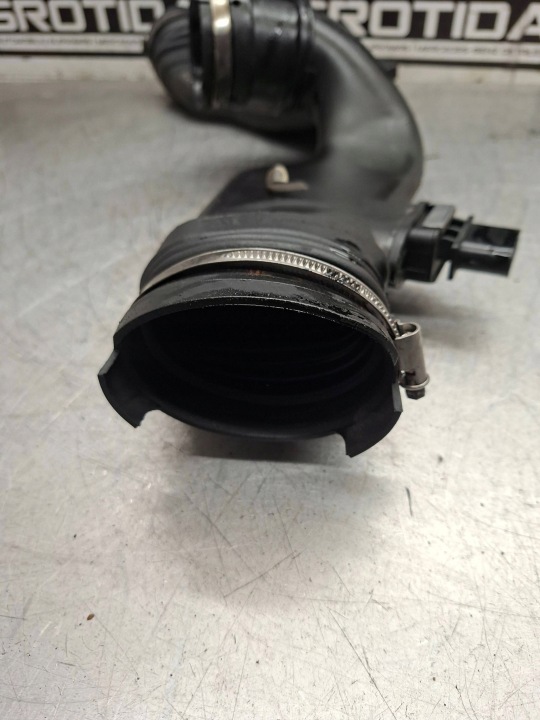 TUYAU ADMISSION TURBINES MERCEDES-BENZ E W211 A6420908237