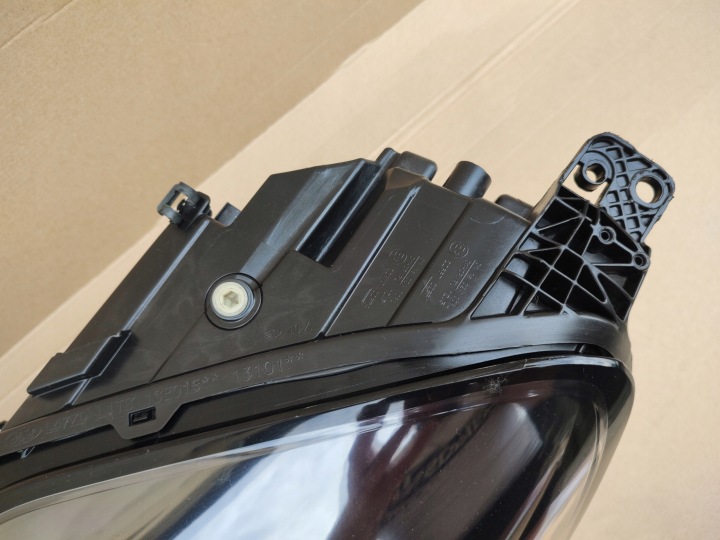 PHARE AVANT AVANT GAUCHE FORD PUMA MK2 II L90202380 EUROPE
