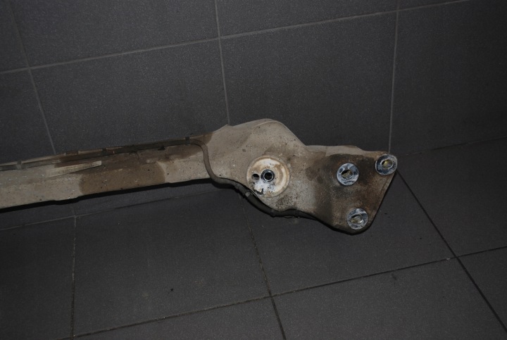 POUTRE RENFORCEMENT VW PHAETON 3.0 TDI 3D0199215N
