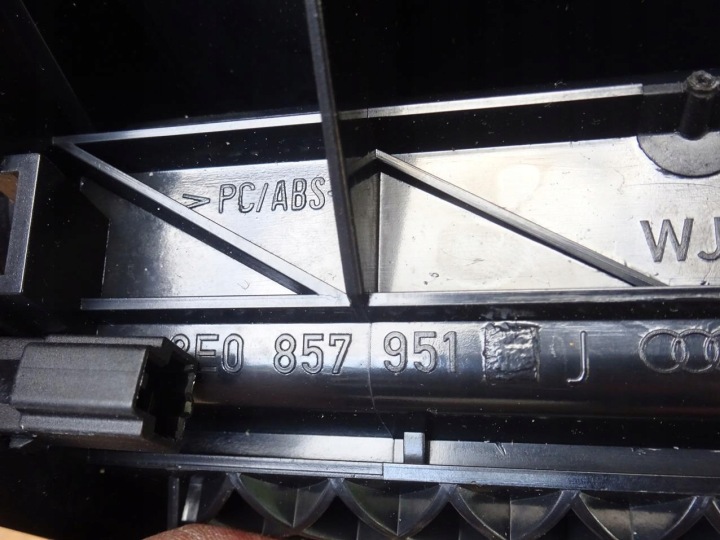 AUDI A4 B6 B7 BERLINE UNIVERSEL BAGUETTES DÉCORS PORTES CHÂSSIS ALUMINIUM S-LINE