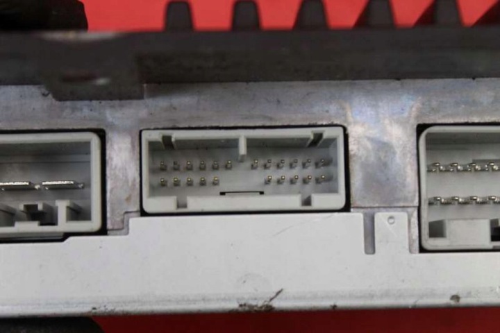 AMPLIFICATEUR RADIO 31260739 VOLVO XC90 1 I 06-14