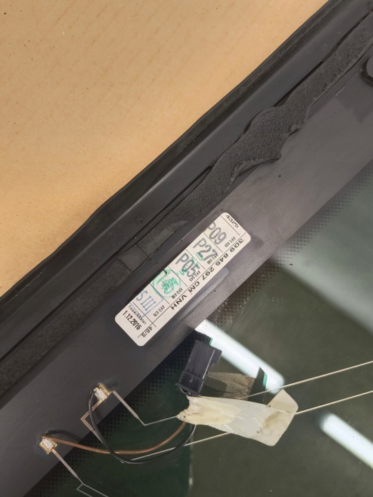 VITRE GAUCHE VERS VW PASSAT B8 3G9845297 CM