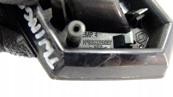 RENAULT TWINGO II EMBLÈME LOGO INSIGNE AVANT 8200259267