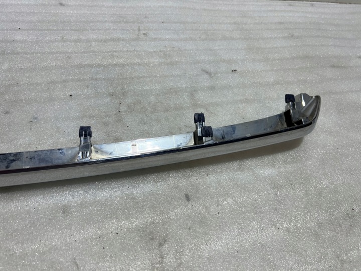 MOULURE CHROME DANS PARE-CHOCS LEXUS RX IV LIFT 2019 PREST-08