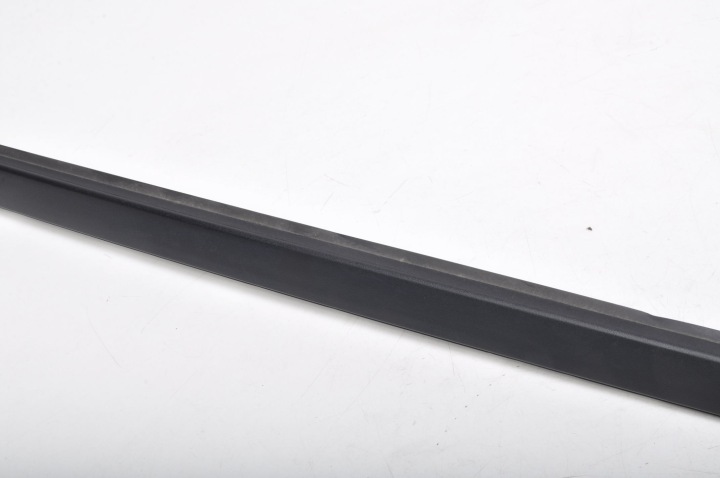 KIA PRO CEED III MOULURE VITRES AVANT AVANT DROITE 86132-J7700 2023