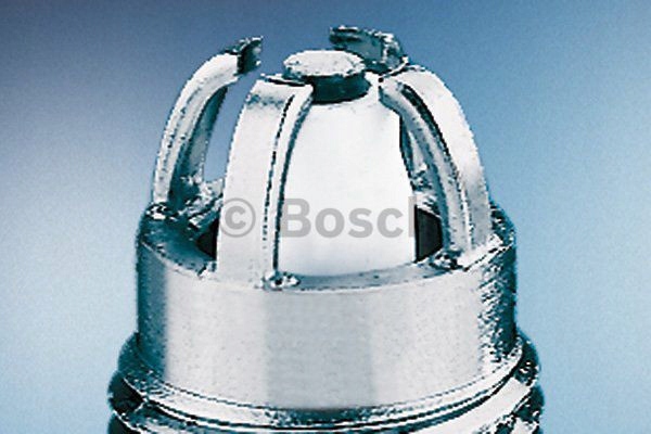 BOSCH 0242240590 BUJÍA ISKR. FGR6HQE0 