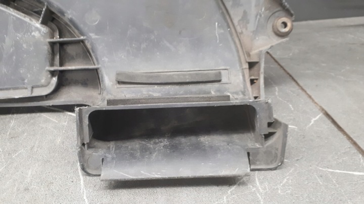 7549469 CONDUIT D'AIR AIR PROTECTION MOTEUR BMW E87