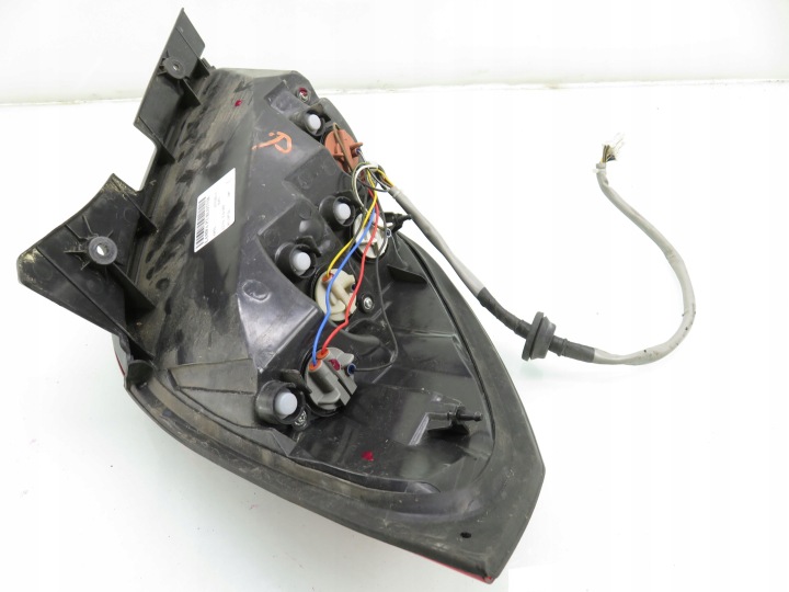PHARE DROITE ARRIÈRE OPEL ANTARA A (L07)