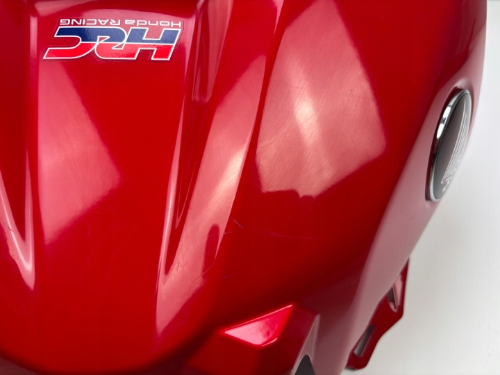 REVÊTEMENT RÉSERVOIR HONDA CBR 600RR PC69 2024-