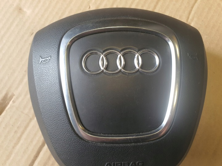 AUDI A5 Q5 COUSSIN AIRBAG CONDUCTEUR 8R0880201E 8